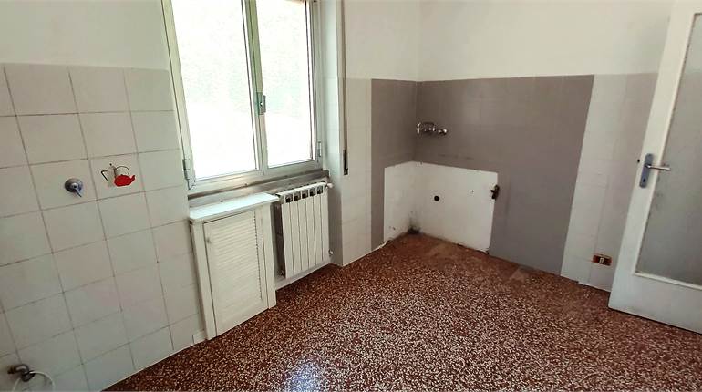 1 bedroom apartment 在 出售 到 Genova