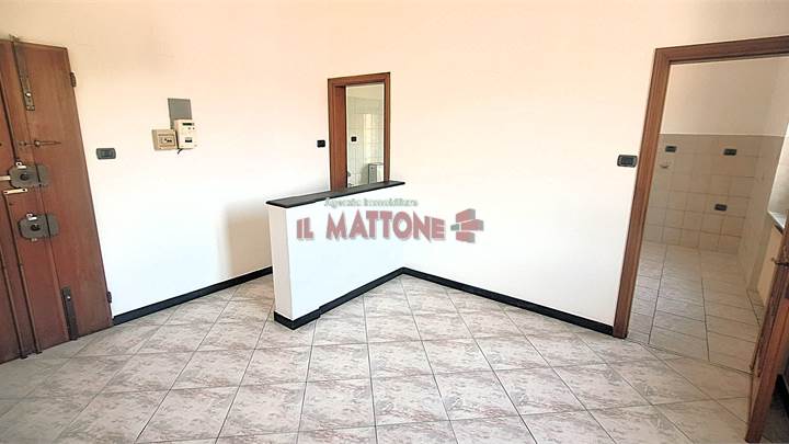 BOLZANETO (Morigallo) luce, comodità e posizione strategica