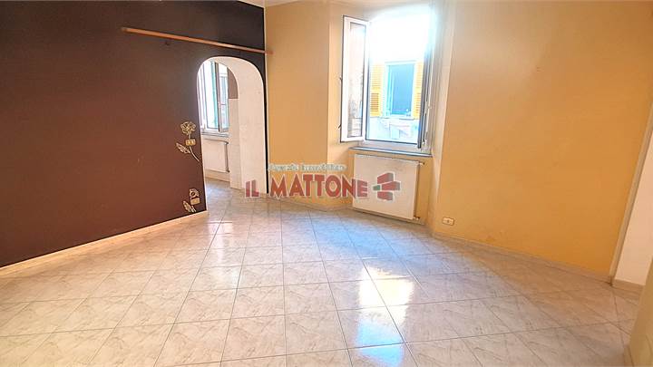CAMPOMORONE, VANI 7 e 1/2 TERMOAUTONOMI CON BOX
